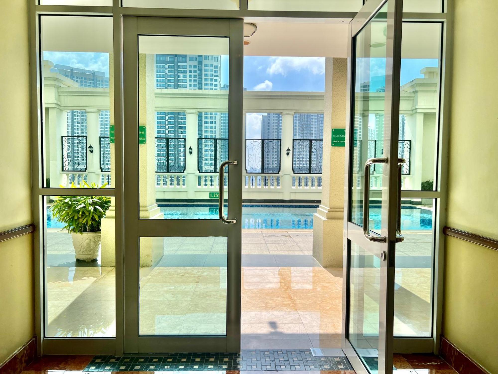 Diny Aparthotel - Rooftop Pool - The Manor 2 Ho Chi Minh-stad Buitenkant foto